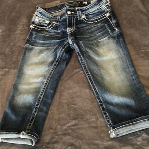 Miss Me Capri jeans